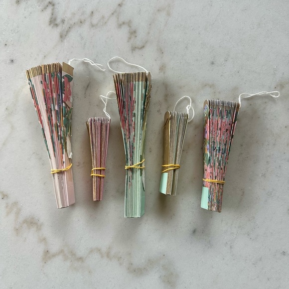 Set of 5 Rifle Paper Co Party Fans Garden Party | Rifle Paper Garden Party Set - Picture 13 of 13